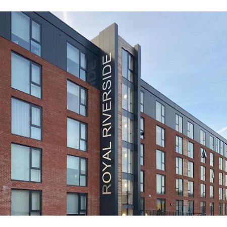 Royal Riverside Apartments Sheffield Centre - Opulent Living ภายนอก รูปภาพ